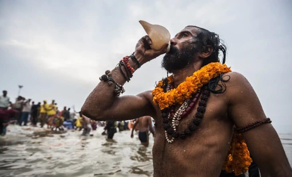 Baño en el río - Kumbh Mela